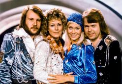 Prigionieri torturati dai russi con le hit degli ABBA
