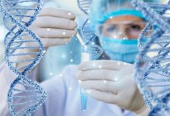 Stanno insieme da 6 anni: scopre che è suo fratello biologico
