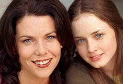 "Una mamma per amica" festeggia 20 anni: auguri alle Gilmore Girls 