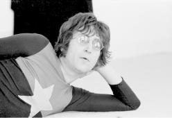 John Lennon ora ha un account ufficiale su TikTok (ed è tutto da scoprire)