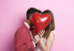 Perde la memoria dopo l'anestesia ma si innamora di nuovo del fidanzato