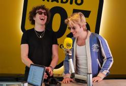 Il nuovo singolo degli Ofenbach è "sexy" e ci catapulta negli anni '90