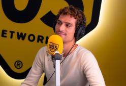 Oscar Anton a 105 Mi Casa: "Sto decidendo in quale città tornare a suonare"