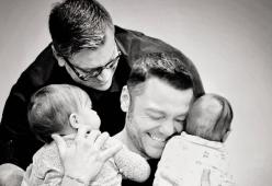 Tiziano Ferro annuncia il divorzio: “I bambini sono la priorità”
