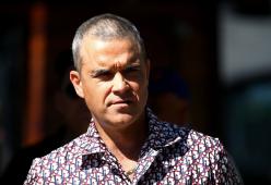 Robbie Williams ha rivelato che sta per formare una nuova band