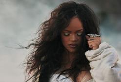 Rihanna ci porta dietro le quinte del suo nuovo singolo