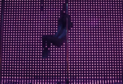 Jennifer Lopez supersexy balla la lap dance: ecco il primo trailer di “Hustlers”