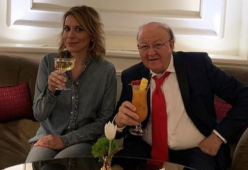 Massimo Boldi presenta la sua nuova fidanzata
