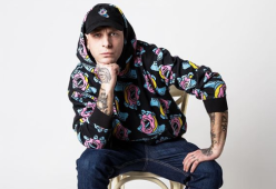 Clementino risponde alle accuse: “Non lancio l’erba, la fumo”
