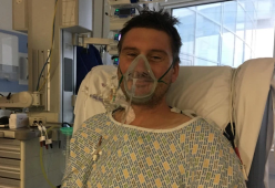 Un popcorn gli rimane incastrato tra i denti: ha rischiato di morire a causa degli strumenti usati per toglierlo