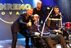 Sanremo 2020: Paolo Palumbo, affetto da Sla, salirà sul palco e canterà con gli occhi