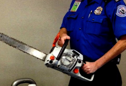 I 10 oggetti più strani trovati nei bagagli a mano in aeroporto