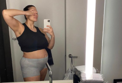 Ashley Graham sulla gravidanza: "Nessuno parla del recupero che le mamme devono affrontare"