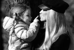 La terzogenita di Michelle Hunziker vorrebbe morire per conoscere Dio
