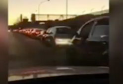 Fila interminabile per il McDonald's di Bari: automobilista si arrabbia (in dialetto)
