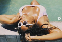 Lizzo fa impazzire tutti con i suoi bollenti twerking in costume 