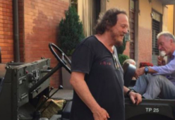 Zucchero e Sting mangiano un gelato insieme: la foto fa impazzire i fan