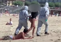 Spagna, è positiva al Covid ma va a fare surf: arrestata in spiaggia