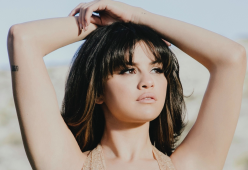 Selena Gomez scrive a Mark Zuckerberg: “Aiutateci a fermare l’odio e la disinformazione sui social”