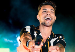 Marco Carta spiega perché la sua ospitata in tv è saltata: “Avevo la febbre ma non ho il Covid”