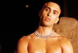 Mahmood, il tour è stato rinviato al 2021