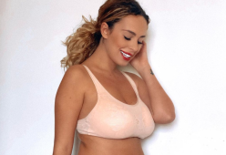Sara Affi Fella mostra il suo corpo dopo il parto: “Non mi sono mai vista così bella”