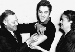 Quando Elvis si vaccinò contro la polio in diretta tv