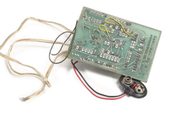 Un’invenzione del 1972 di Steve Jobs e Wozniak andrà all’asta: serve per hackerare i telefoni