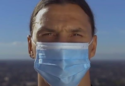 "Tu non sei Zlatan, non sfidare il virus": Ibrahimovic diventa testimonial anti-Covid