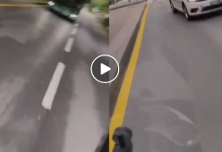 Contromano in motorino per postare il video su Instagram