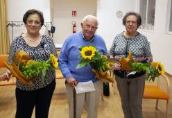 Nonno di 86 anni supera l'esame di terza media: un esempio per tutti