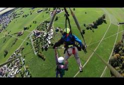 Volo in deltaplano da incubo: l’istruttore non lo aggancia e il turista rischia di cadere
