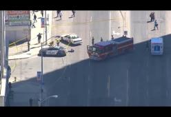 Furgone sui passanti, almeno 10 morti a Toronto