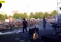 A Wuhan in Cina in 11.000 ad un concerto senza mascherine o distanziamento 