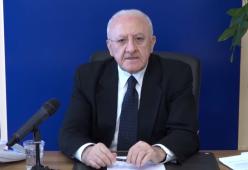 Coronavirus, De Luca: “Scemo chi pensa di poter tornare alla movida”