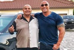 È morto Rocky Johnson, leggenda del wrestling e padre di The Rock