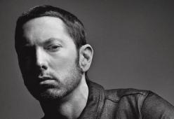 Eminem festeggia 12 anni lontano dalla droga: "Non ho paura"