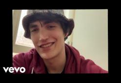 Lowlow: fuori il video di Mondo Sommerso feat. Holden con protagonista Rocco Fasano