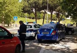 "Ho preso il muro fratellì": ritiro patente e sequestro auto per l'ex rapper protagonista del video virale 