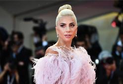 Lady Gaga ha messo in vendita mutande e perizomi per promuovere Chromatica