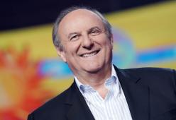 Gerry Scotti è stato ricoverato in terapia intensiva per alcuni giorni (ora sta meglio)