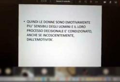 Lezione shock all'università scatena la polemica: "Non dovrebbero esserci giudici donne"