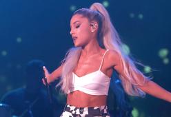 Ariana Grande ricorda le vittime del concerto di Manchester a tre anni dall'attentato
