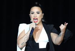 Demi Lovato confessa: "L'overdose? Colpa dello stress della dieta"