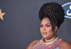 Lizzo commenta i filtri bellezza su TikTok a sostegno del body positivity