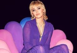Miley Cyrus confessa che, dopo una ricaduta, è sobria da 2 settimane