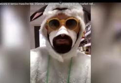 Negazionista vestito da pecora entra in un negozio gridando “sono positivo”