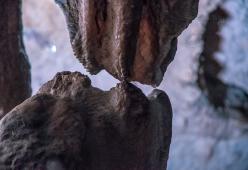 Il bacio tra stalattite e la stalagmite dopo 20mila anni emoziona tutti