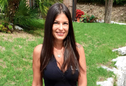 Sara Tommasi sposerà il suo manager Antonio Orso
