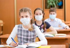 A settembre "scuola corta": l'ipotesi di ripresa punta sulla flessibilità